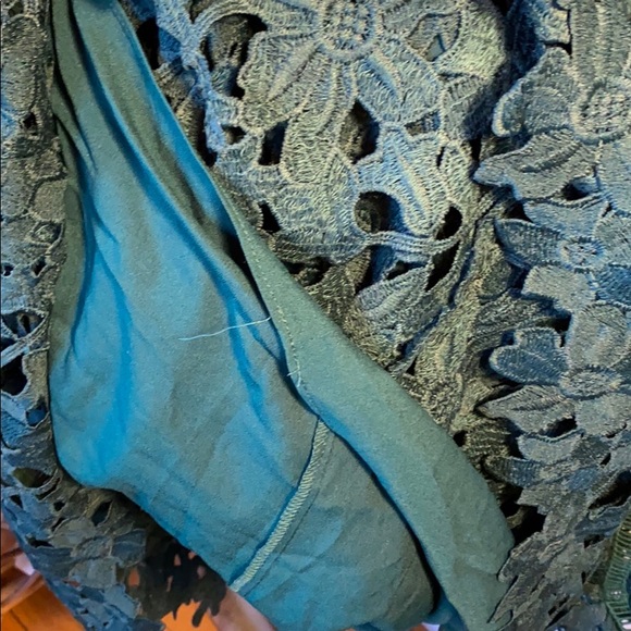 Gorgeous & Comfy! Green lace maternity dress Holiday parties photos Christmas - Picture 10 of 11